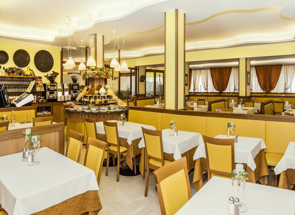 Hotel Al Prater Lignano Sabbiadoro Zewnętrze zdjęcie